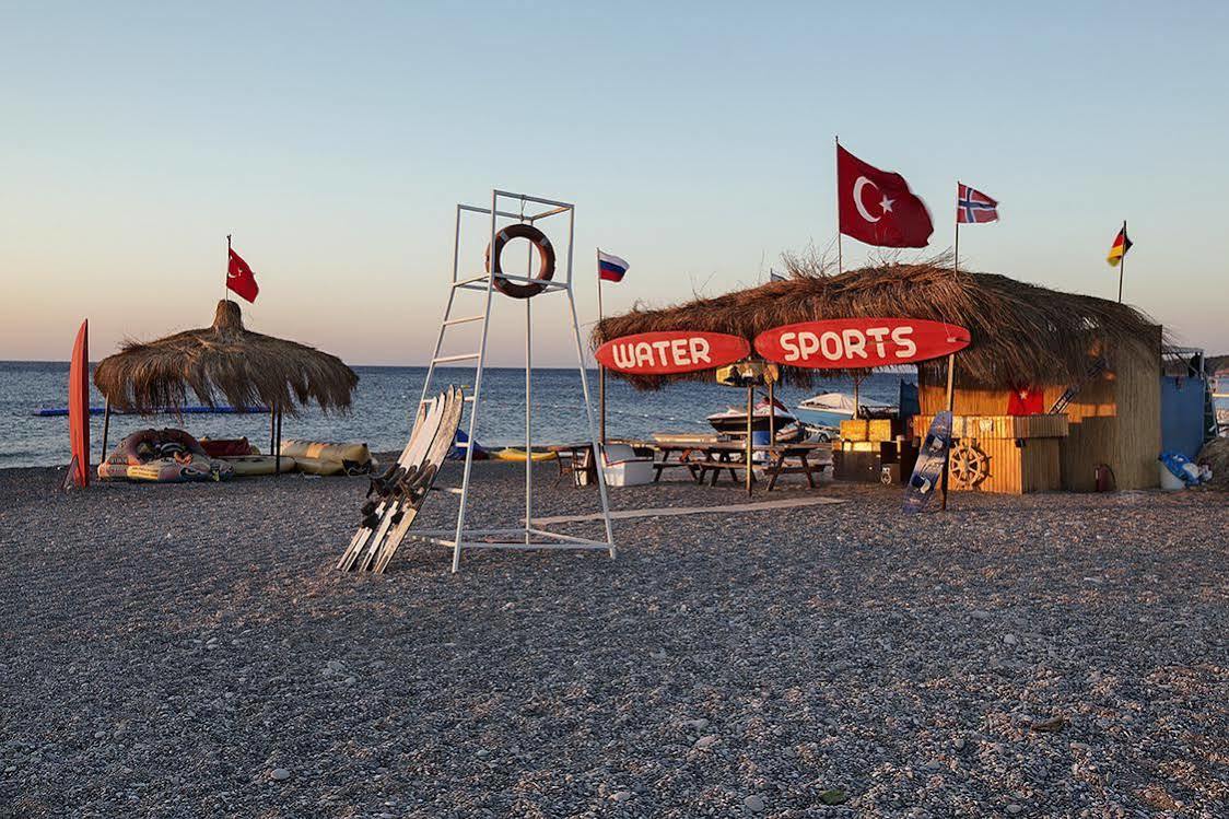 Larissa Sultan Beach Camyuva Luaran gambar