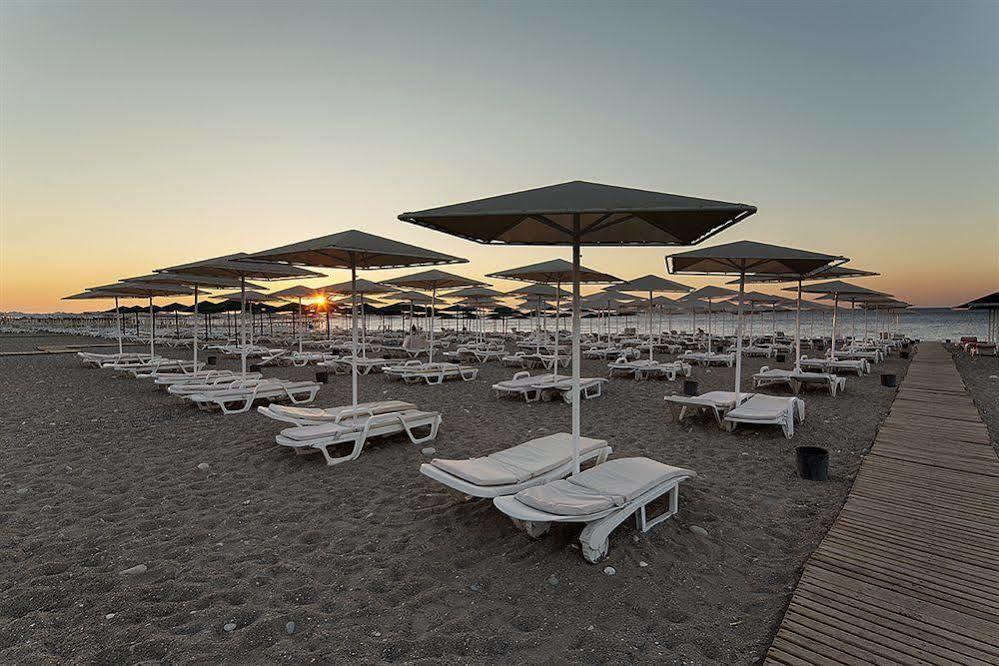 Larissa Sultan Beach Camyuva Luaran gambar